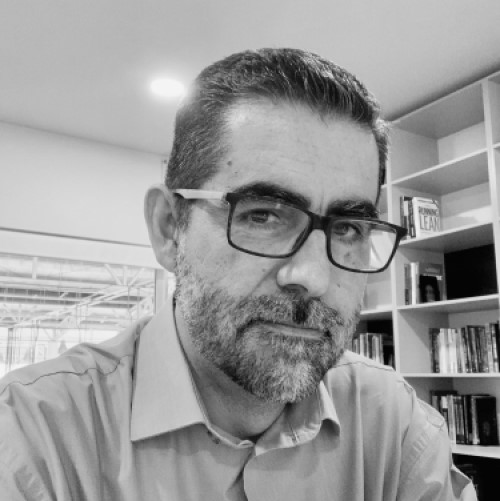 Víctor González Ph.D.